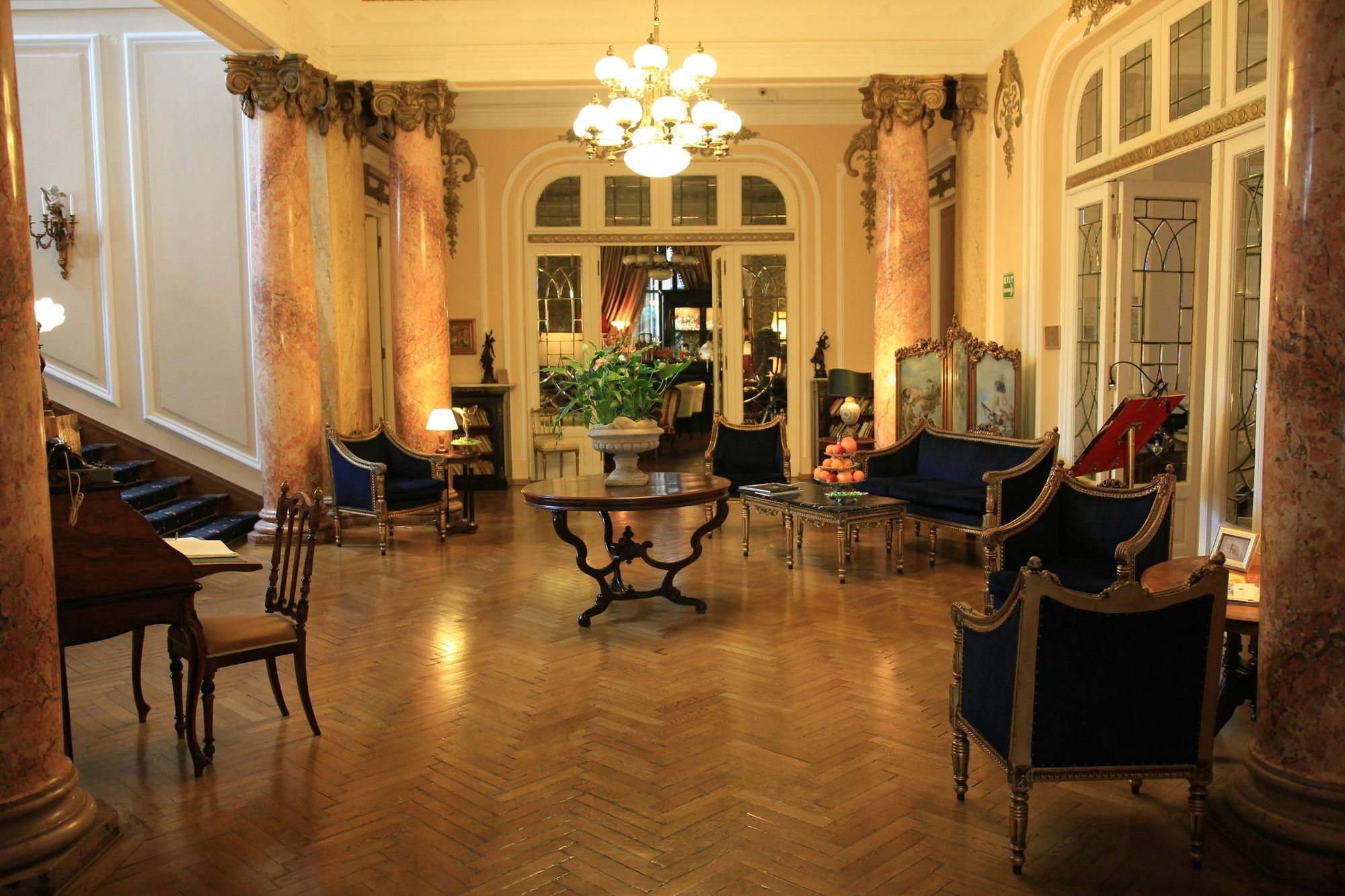 Grand Boutique Hotel Bucureşti Eksteriør bilde